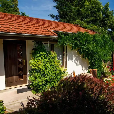 بيت للعطل Fuer 2 Personen 32 M² In *