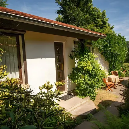 Fuer 2 Personen 32 M² In * الميناو